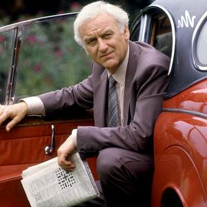 Listen to Morse Code: An Inspector Morse Podcast in the App