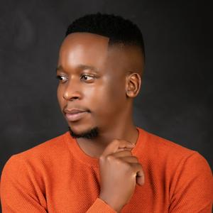 Listen to Romeo Makota in the App